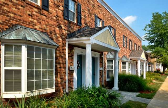 Churchill Mews