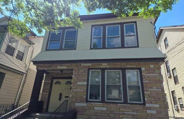 151 S Munn Ave