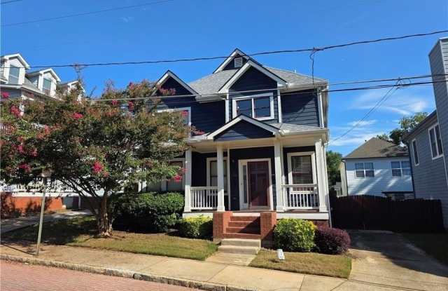 136 Crumley Street SE