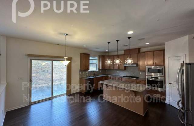 7140 Streamhaven Dr.