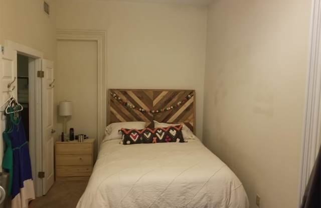 212 West Franklin Street - 103