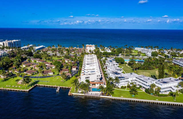 Photo of 1222 Hillsboro Mile