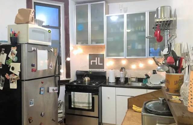 Photo of 479 WARREN STREET