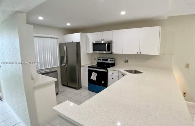 399 Lakeview Dr