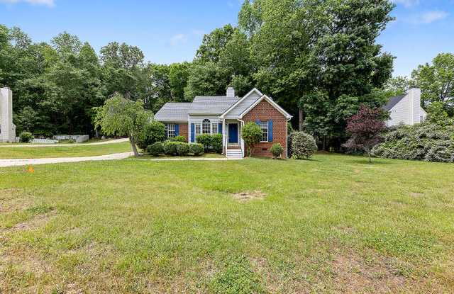 Charming 3-bedroom, 2-bathroom home nestled in the heart of Holly Springs! - 504 Baygall Road, Holly Springs, NC 27540
