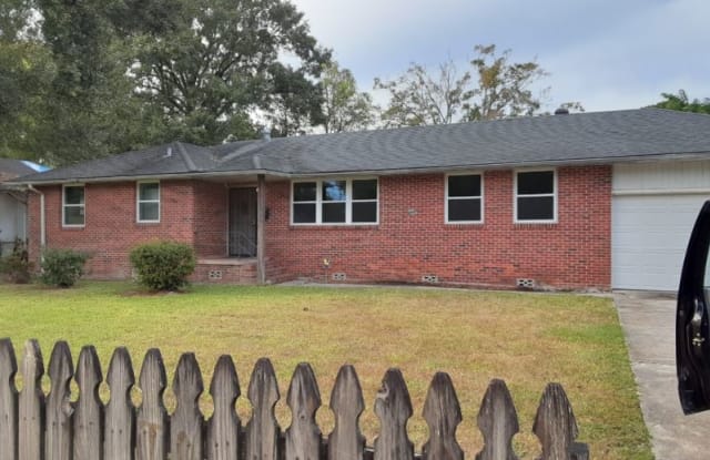 4445 Byron Ave - 4445 Byron Avenue, Baton Rouge, LA 70805