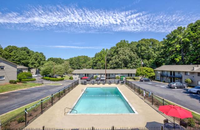 Photo of Elite at 285