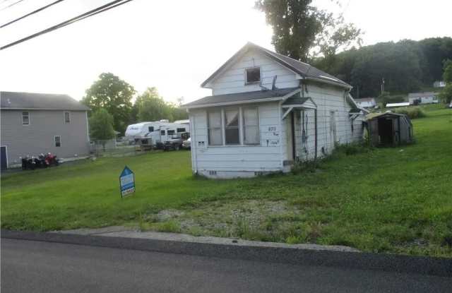 Photo of 670 N 5th St