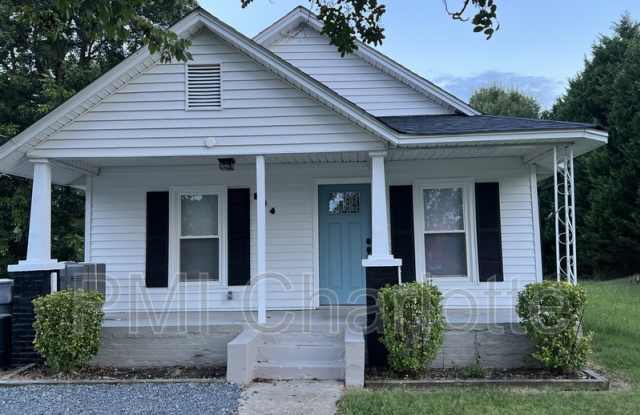 804 Fairview St
