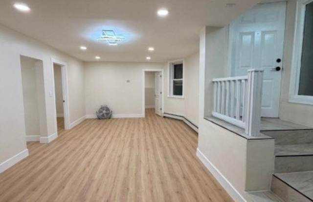 Photo of 248 Harrison Ave unit 1