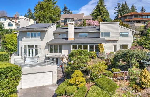 5bd/5ba Mercer Island Home