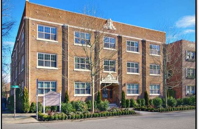 Photo of Westland Manor