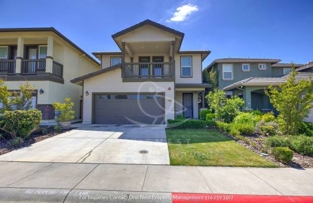 Early Summer move in, available ASAP 4 bd 3 bth backyard and balcony