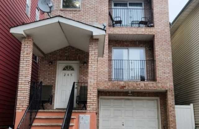 245 Clark Pl