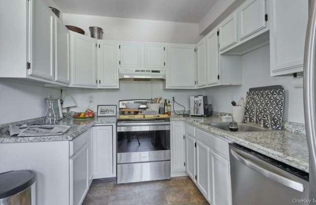 61 Crows Nest Road unit: 5