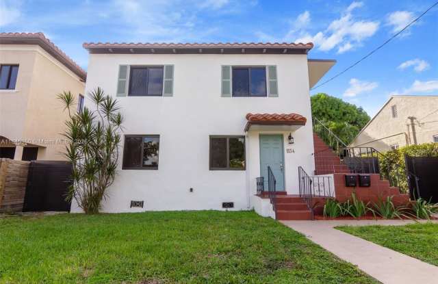 Photo of 1134 SW 12th Ct