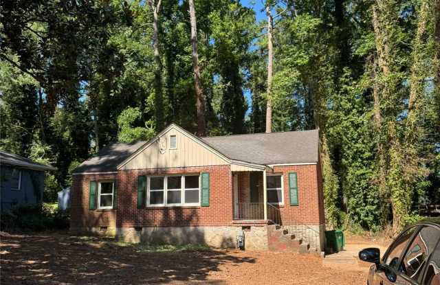 Photo of 1833 Ridgeland Dr.