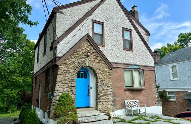 PRICE HILL- Charming 3 bedroom 1.5 bath