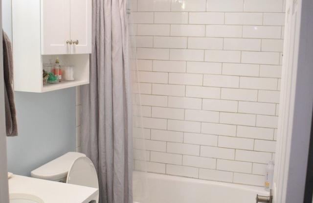 2851 N Southport Avenue unit: A