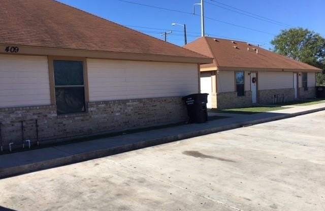 323 N Rockport Street