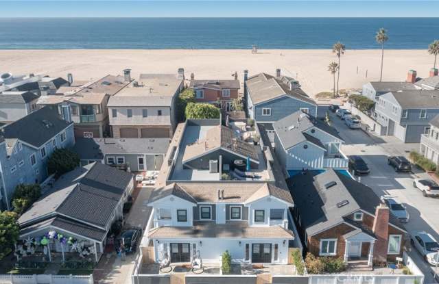 947 W Balboa Boulevard