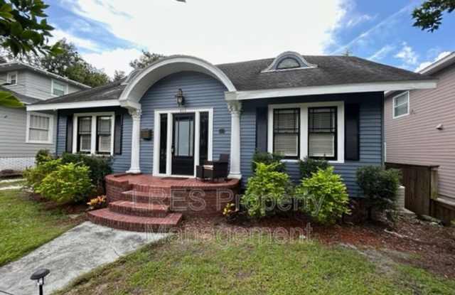 806 E Concord