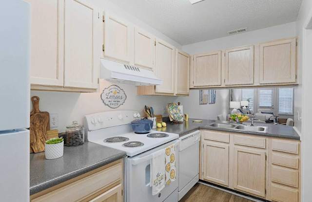 Landings at Northcross