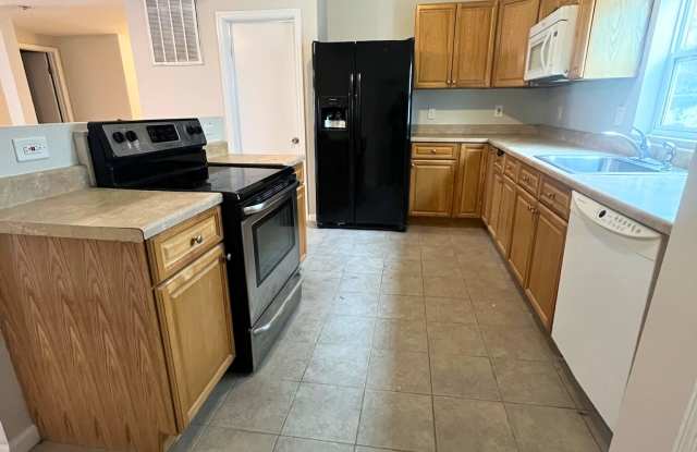 61 S Clinton StApt 1