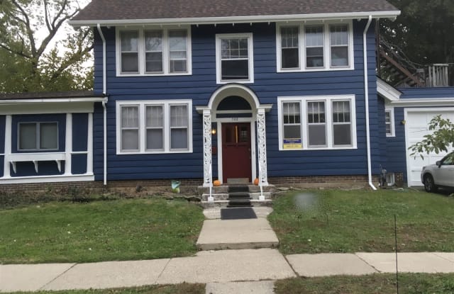 722 McKinley Ave - 722 McKinley Avenue, Ann Arbor, MI 48104