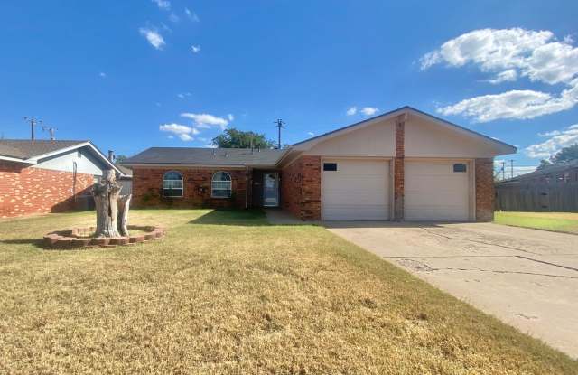 Photo of Great 3 bed 2 bath near West Loop 289 and 4th street
