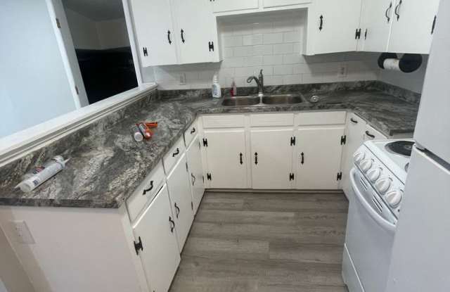 1/1 Home Available For Rent!