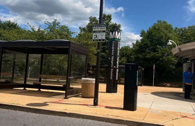 Photo of 1305 CONGRESS Street SE unit: 21