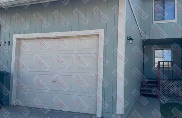 3 bedroom, 2.5 bath 1,256 sqft Townhouse
