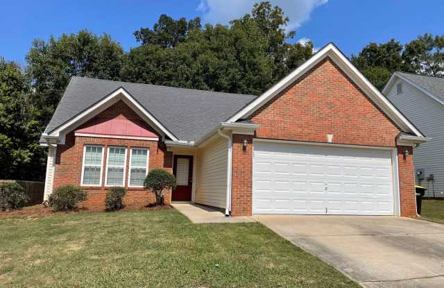 Photo of Newnan's Harpers Farm Home Now Available, 3 Bedroom, 2 Bath