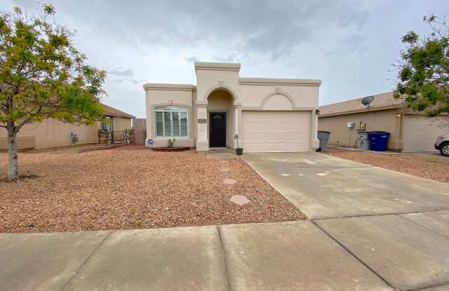 East El Paso 3bed/2bath Refrig A/C