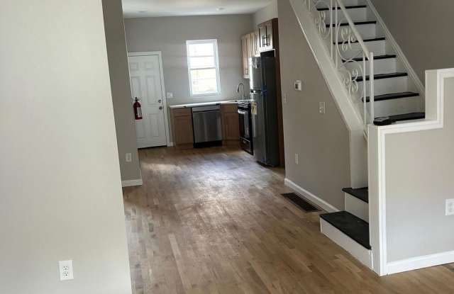 2234 S HEMBERGER Street