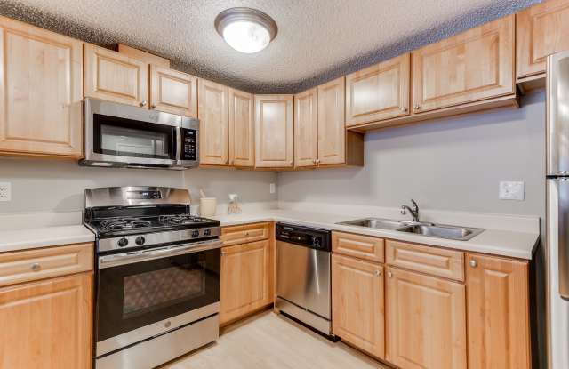 Photo of York Plaza Apartments