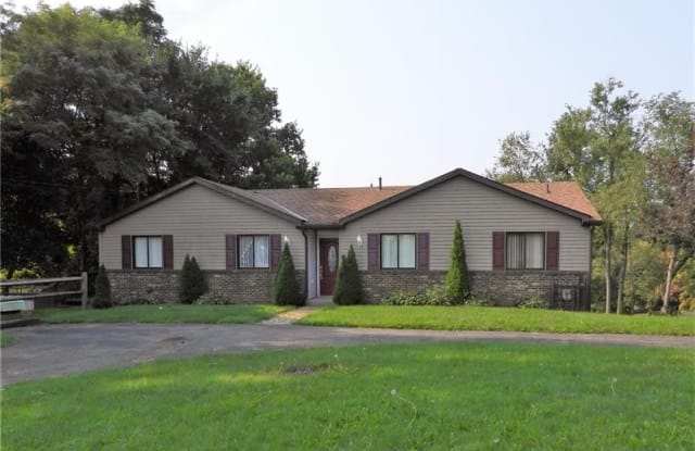 1135 Tuscarawas Road - 1135 Tuscarawas Road, Beaver County, PA 15009