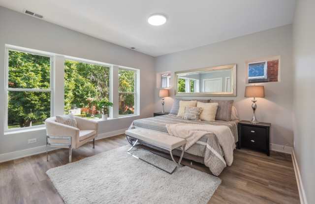 617 S Lombard Avenue