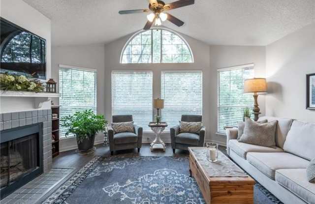 509 Cypress Pointe Street