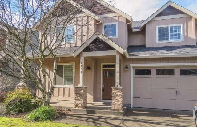 Master on Main- 3 Bedroom Plus 3 Bath Home Available Now in Newberg ** - 2165 Heritage Way, Newberg, OR 97132