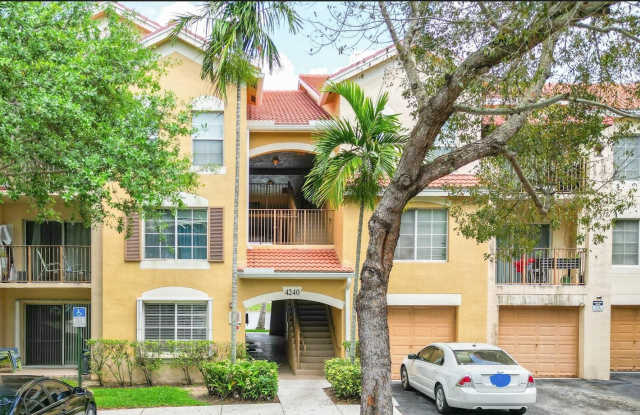 4240 San Marino Boulevard - 4240 San Marino Boulevard, West Palm Beach, FL 33409