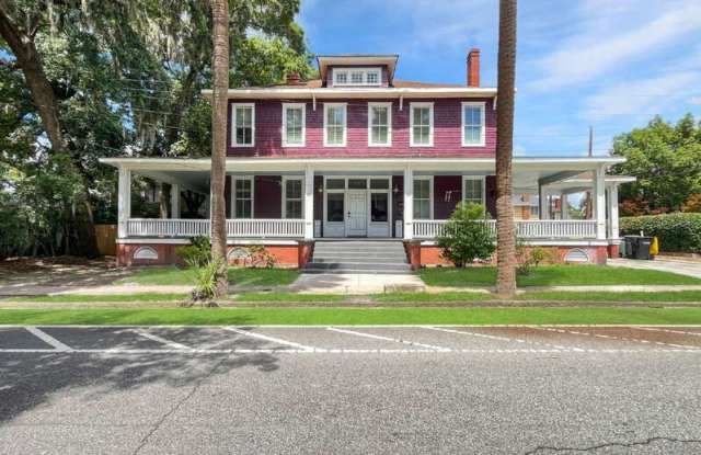 Photo of 2115 Lincoln St