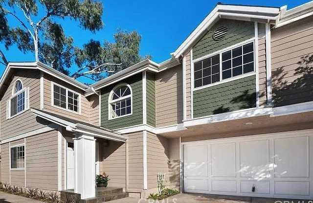 2719 Carnegie Lane