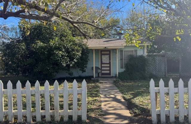 3207 Tin Top Highway