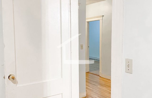 Beautiful 3 Bedroom Apt. - 8 Ransom Road, Boston, MA 02135