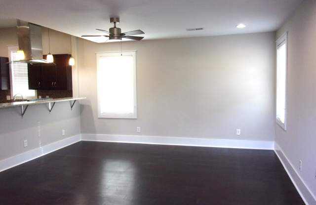 350 Marion Street - B