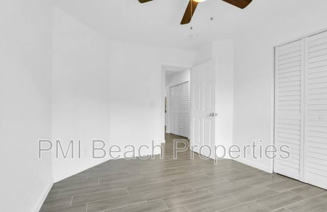 Photo of 13910 Folkestone Cir