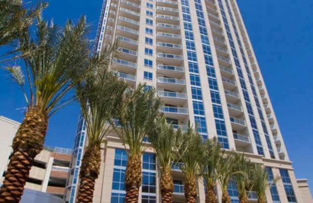 Gorgeous Studio in the Allure High Rise !!!