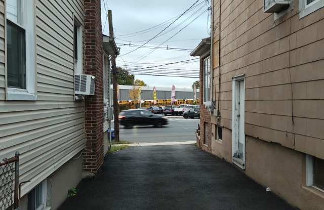 645 East Saint Georges Avenue